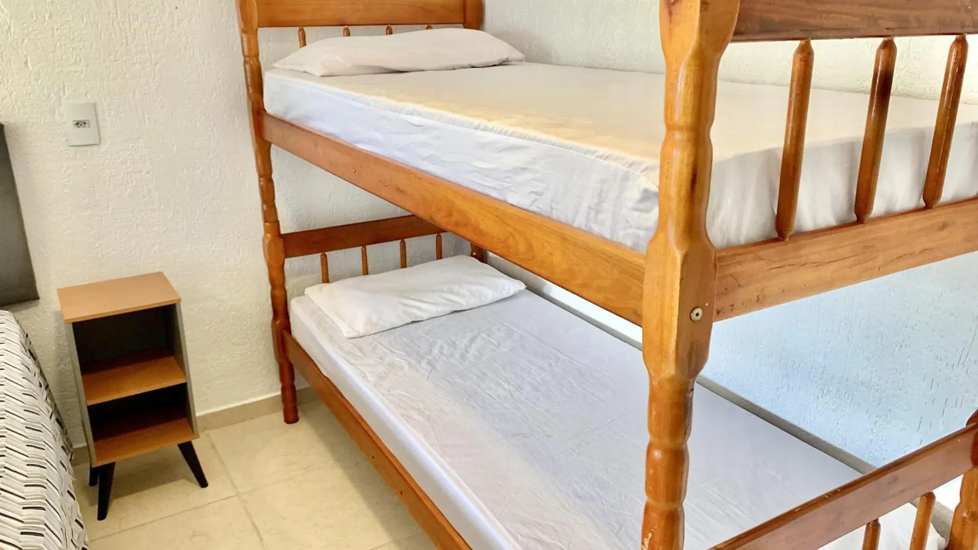 Kro Pousada Lagoa Encantada Garopaba