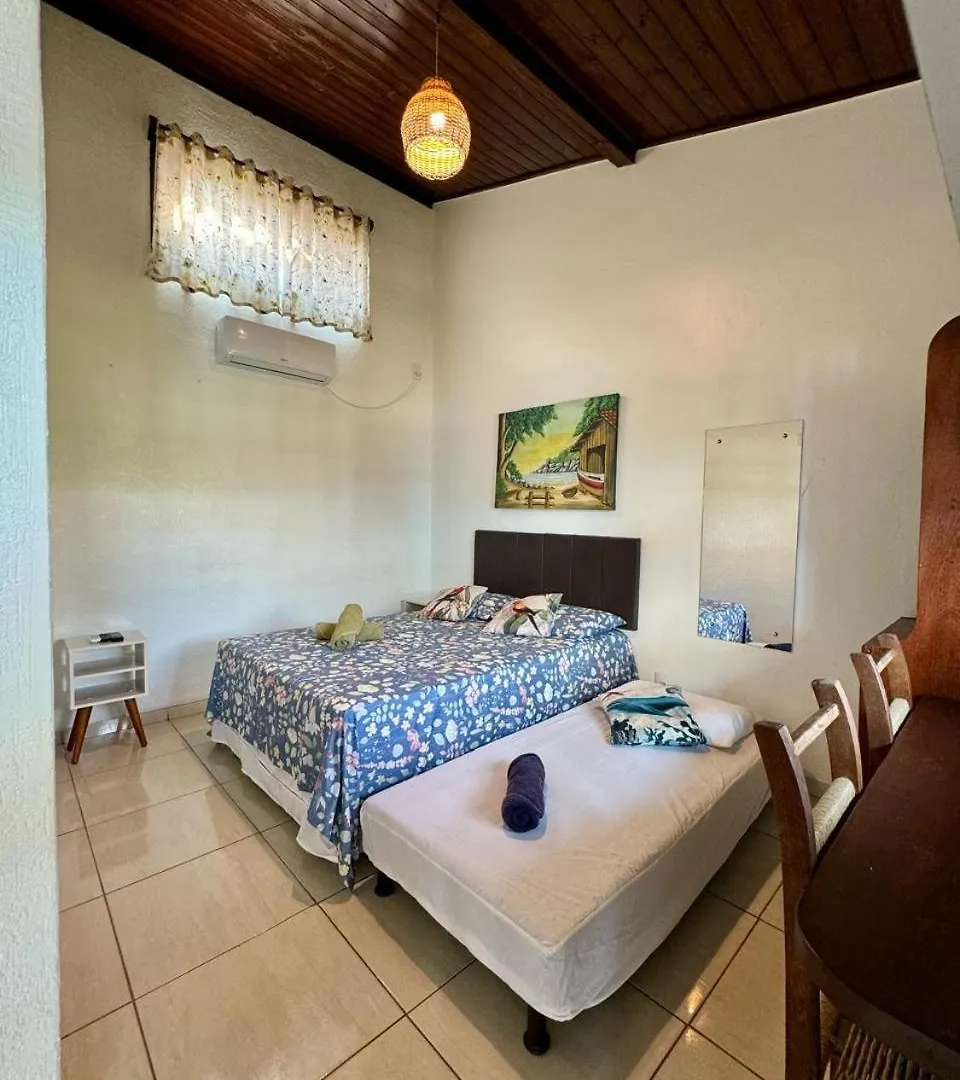 Pousada Lagoa Encantada غاروبابا 2*,